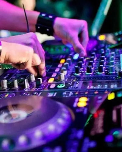 Подбор<br/> музыкального сопровождения